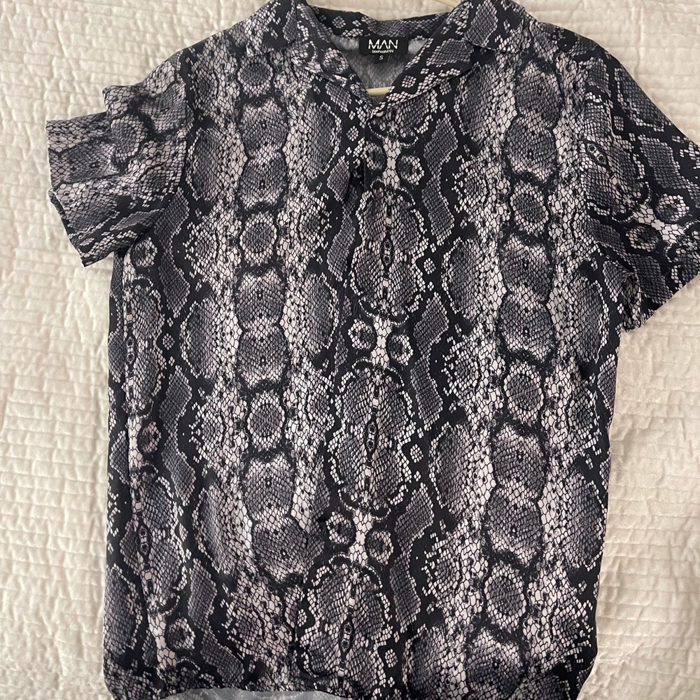 BooHoo Man snake print shirt